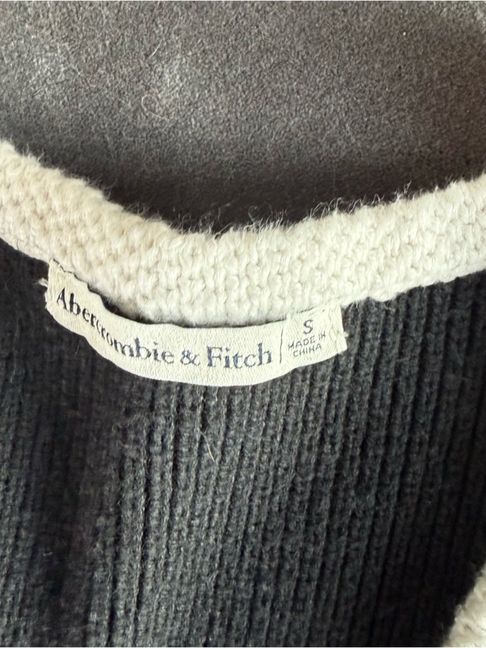 Abercrombie & Fitch Black Mara Button Knit Vest Top - Picture 3 of 4
